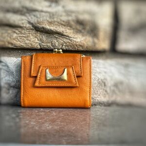 Vintage Leather Tan Wallet